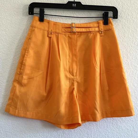 NWOT L'Academie  The Roxy Short in Orange - Picture 4 of 11